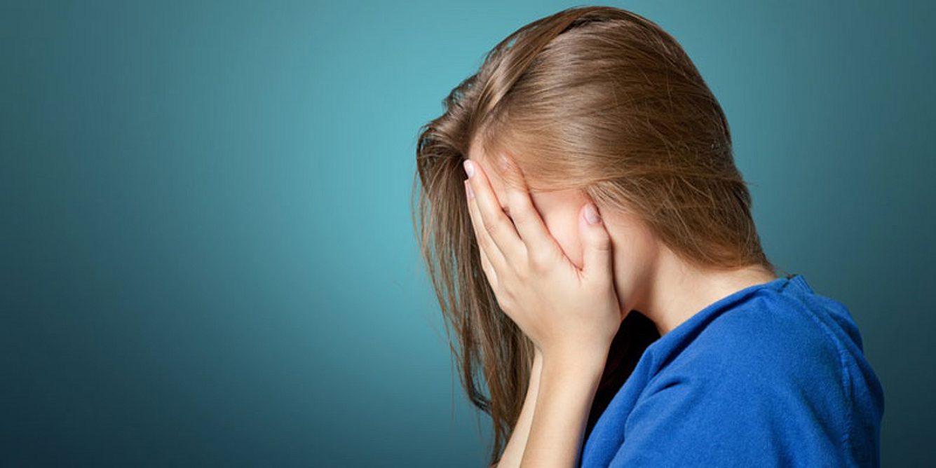 frau-mit-angst