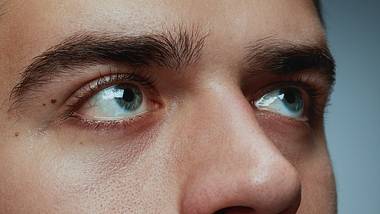 Augenpartie eines Mannes - Foto: iStock/master1305