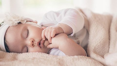 Baby schläft - Foto: Fotolia