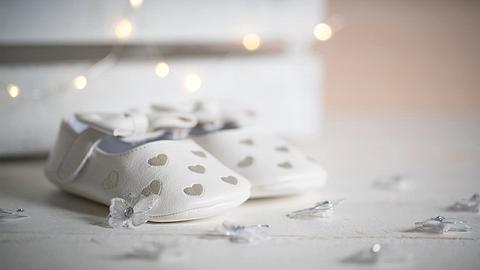 Babyschuhe - Foto: fotogestoeber