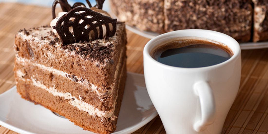 Kaffee und Kuchen in Maßen löst kein Sodbrennen aus