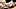 Weiße Champignons, ganz und in Scheiben, auf einem Holzuntergrund - Foto: istock/﻿e_rasmus