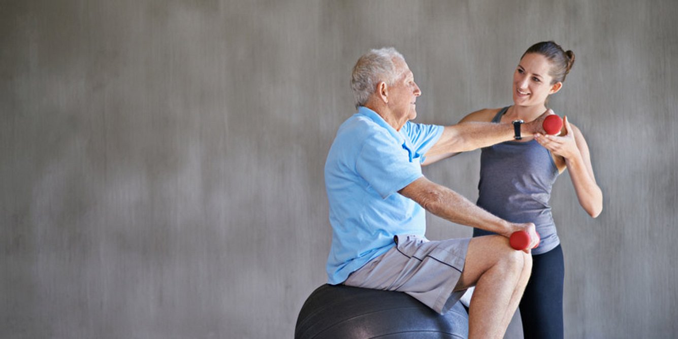 Für Chorea Huntington Patienten sind Physio- und Ergotherapien wichtig, um die Mobilität und Lebensqualität möglichst lange zu erhalten