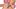 Kopfschmerzen durch zu kleine BHs - Foto: Fotolia