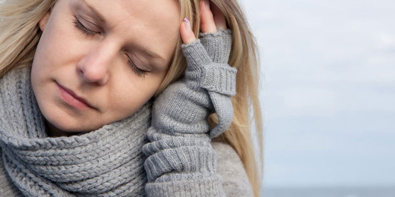 Fibromyalgie Symptome können Schlafstörungen, Müdigkeit sein