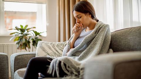 Globuli bei Husten: Die wirksamsten homöopathischen Mittel - Foto: iStock/damircudic