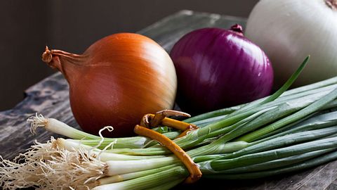 Zwiebeln schützen vor Erkrankungen - Foto: Fotolia