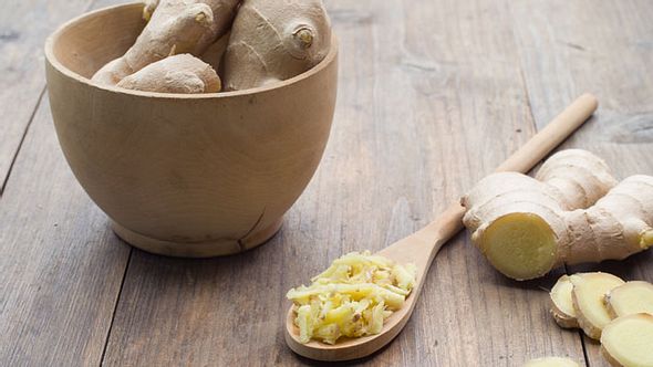 Kochen mit Ingwer - Foto: Shutterstock