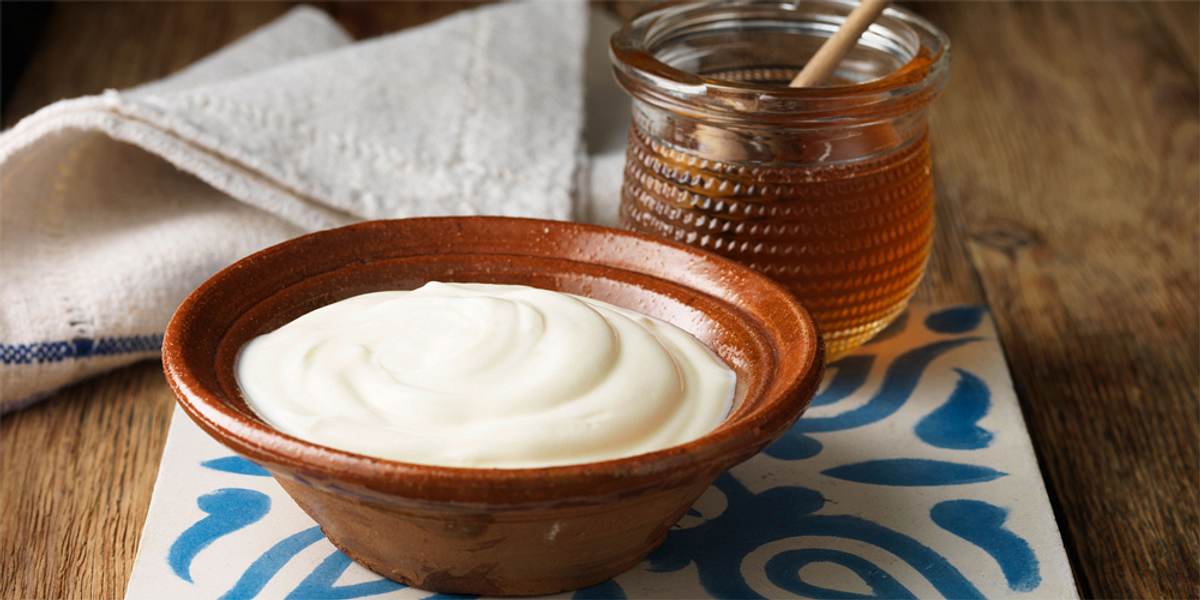 Können Probiotika im Joghurt die Leber schützen?