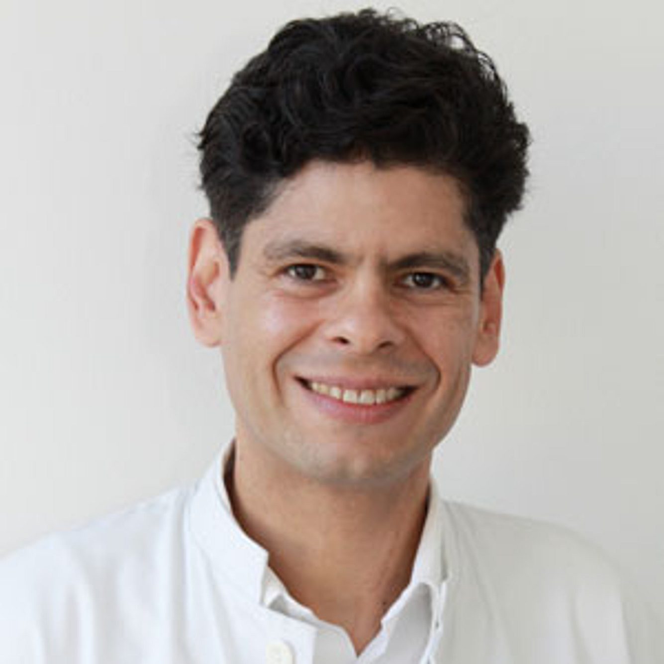 Dr. José Gonzales