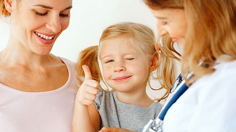 Kind beim Arzt - Foto: Fotolia