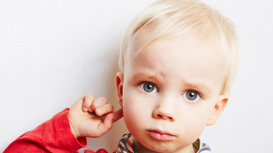 Kinder häufig von Ohrenschmerzen betroffen - Foto: Fotolia