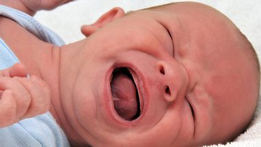 Baby schreit - Foto: Fotolia