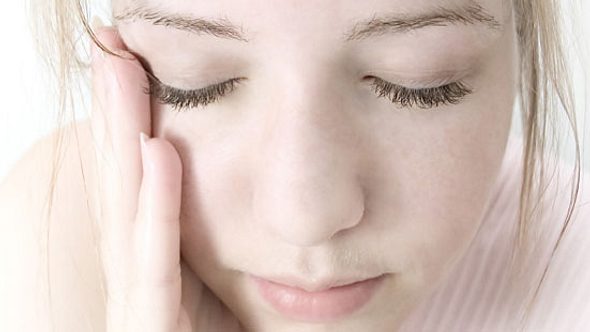 Was hilft gegen Kopfschmerzen? – 3 Experten antworten