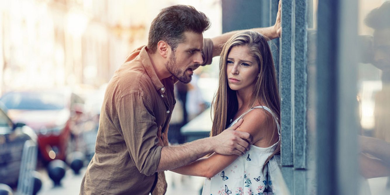 Krankhafte Eifersucht führt häufig zu Gewalt gegen den Partner