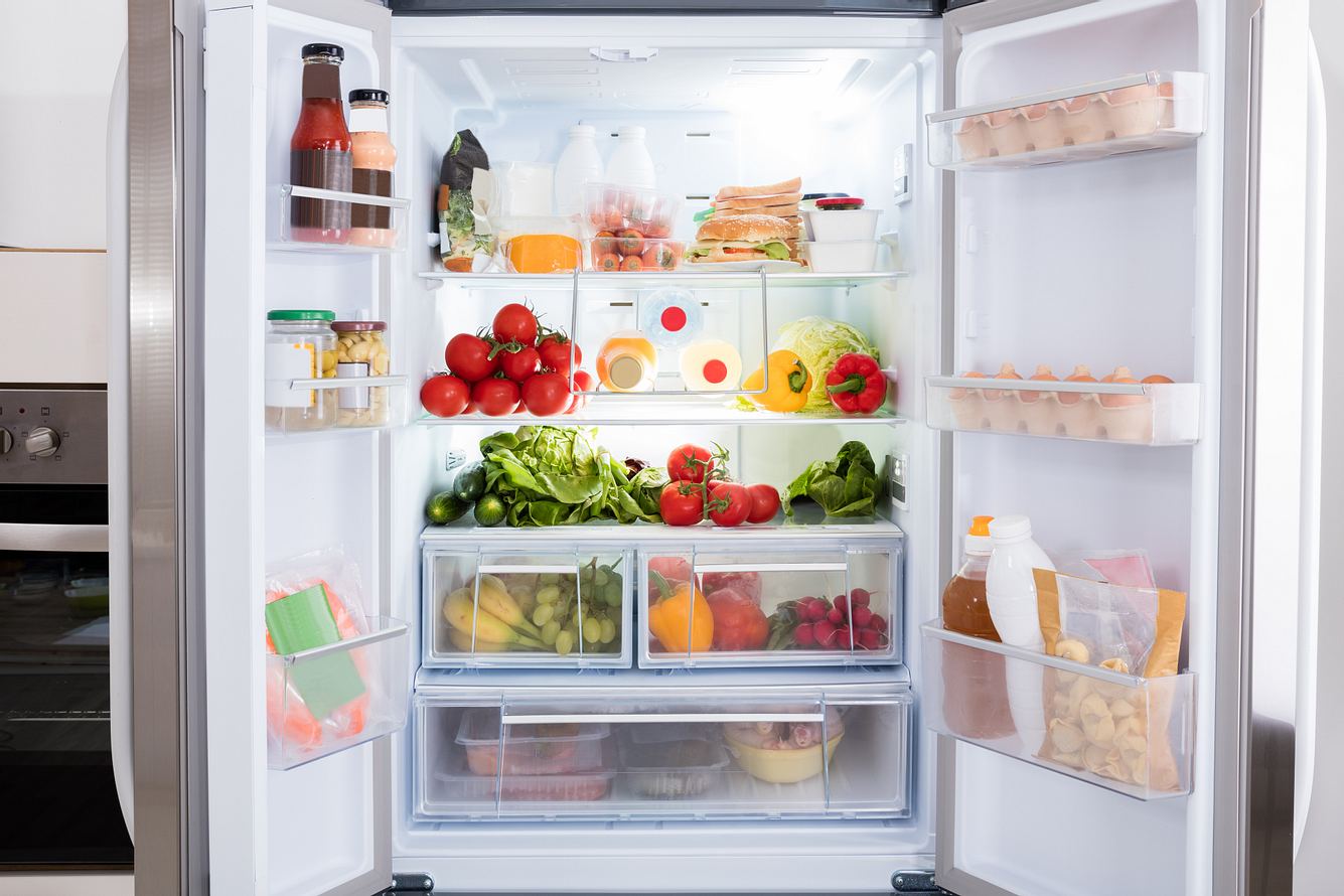 Ein gefüllter Kühlschrank