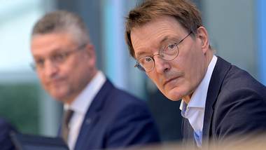 RKI-Chef Lothar H. Wieler und Karl Lauterbach - Foto: IMAGO/Rainer Unkel