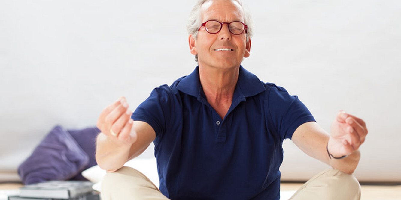 Retraining ist eine Kombinationstherapie u.a. aus Entspannungstechniken