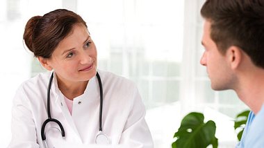 Männer drücken sich vor Gesundheits-Vorsorge - Foto: Fotolia