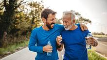 Zwei Männer trainieren - Foto: iStock/milan2099
