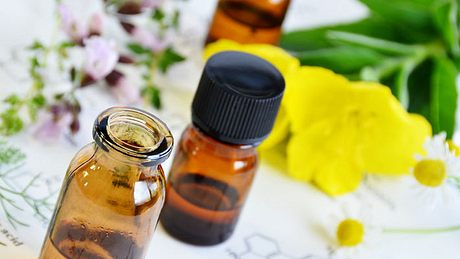 Was hilft gegen Neurodermitis? – 3 Experten antworten