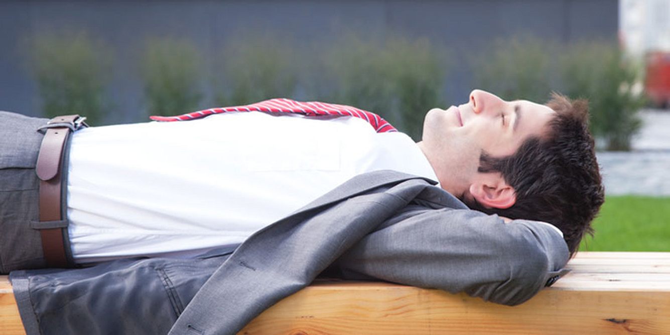 Dank Retraining entspannen können ohne Tinnitus