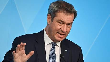 Bayerns Ministerpräsident Markus Söder während einer Rede - Foto: IMAGO_Sven Simon