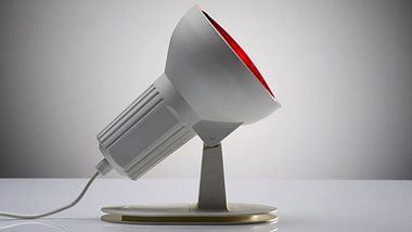 Eine Sitzung mit Rotlicht kann ein Gerstenkorn am Auge heilen