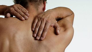 Rückenschmerzen - Foto: Fotolia
