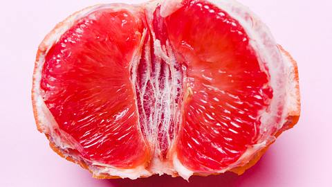 Grapefruit von Innen - Foto: iStock/Alexmia