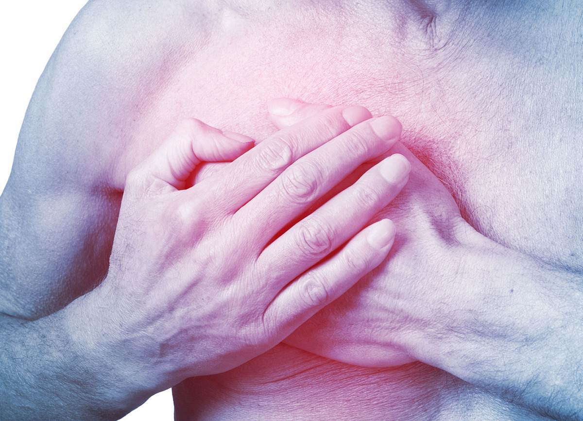 Anzeichen für Schlaganfall Brustschmerz