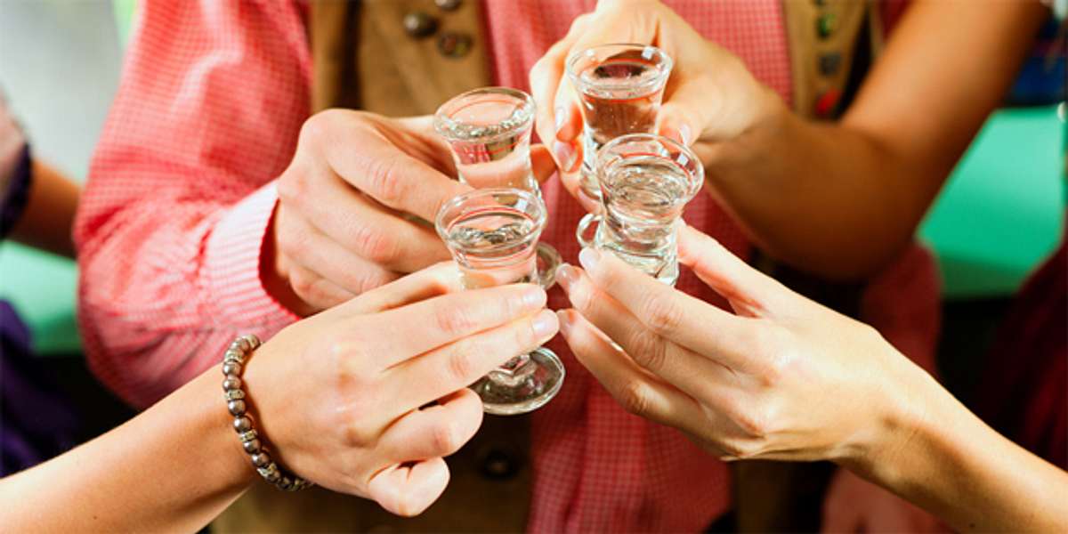 Hilft ein Schnaps nach dem Essen der Verdauung? 9 Fakten in der Bildergalerie