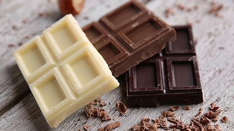 Verschiedene Sorten Schokolade - Foto: Fotolia