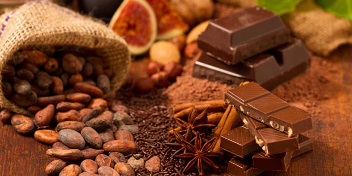 Schokolade senkt den Blutdruck und den Cholesterinspiegel