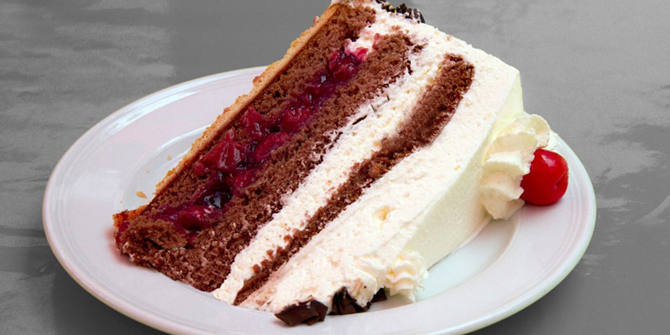 Ein Stück Schwarzwälder Kirschtorte