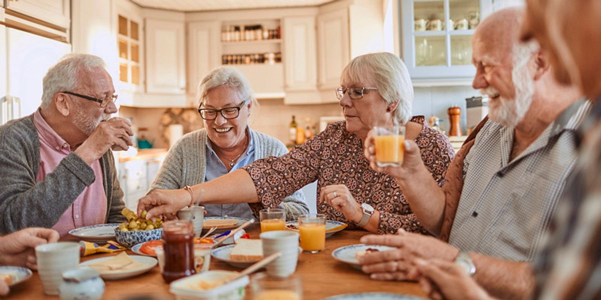 In der Senioren-WG leben die Bewohner wie in einer Familie zusammen