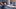 Eine Frau streckt sich im Bett - Foto: iStock/GeorgeRudy