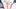 Frau hält schützend die Hände vor den Unterleib - Foto: iStock/Doucefleur