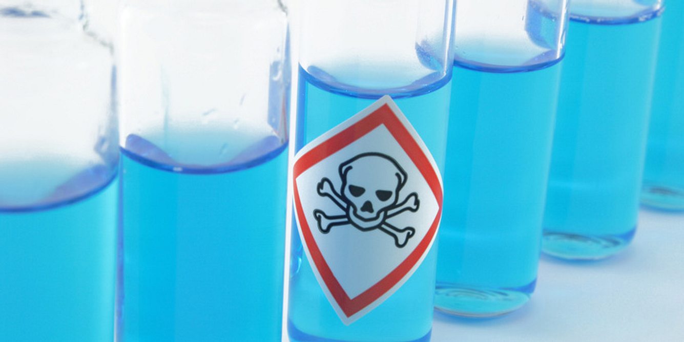 Vergiftungen können durch Medikamente, Giftpflanzen, Haushaltsreiniger und vieles mehr ausgelöst werden