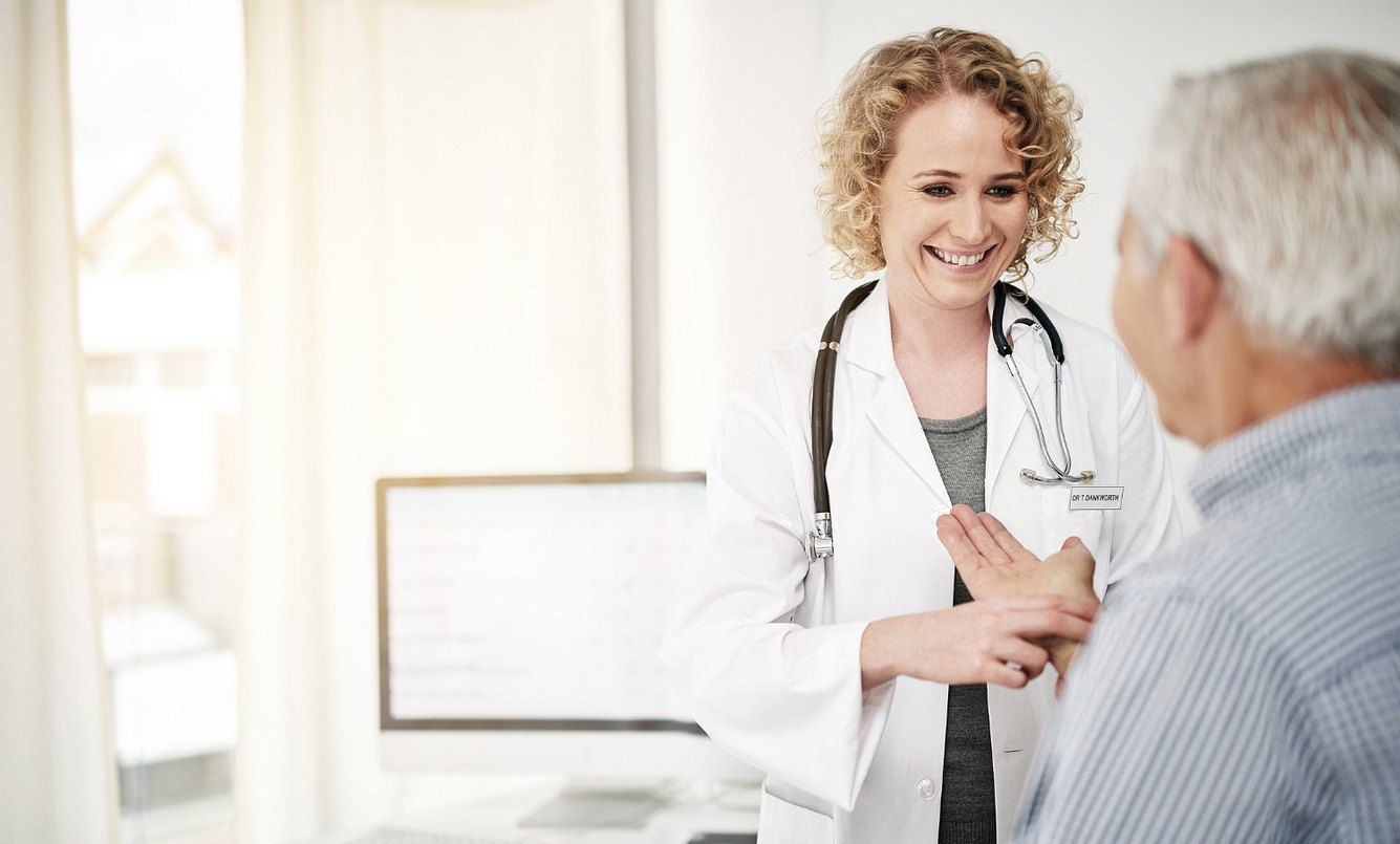 Für die Diagnose eines Leberkarzinoms ist ein umfassendes Gespräch mit dem Arzt wichtig.