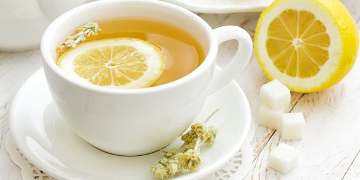 Zitrone gehört zu den Hausmitteln gegen Halsschmerzen